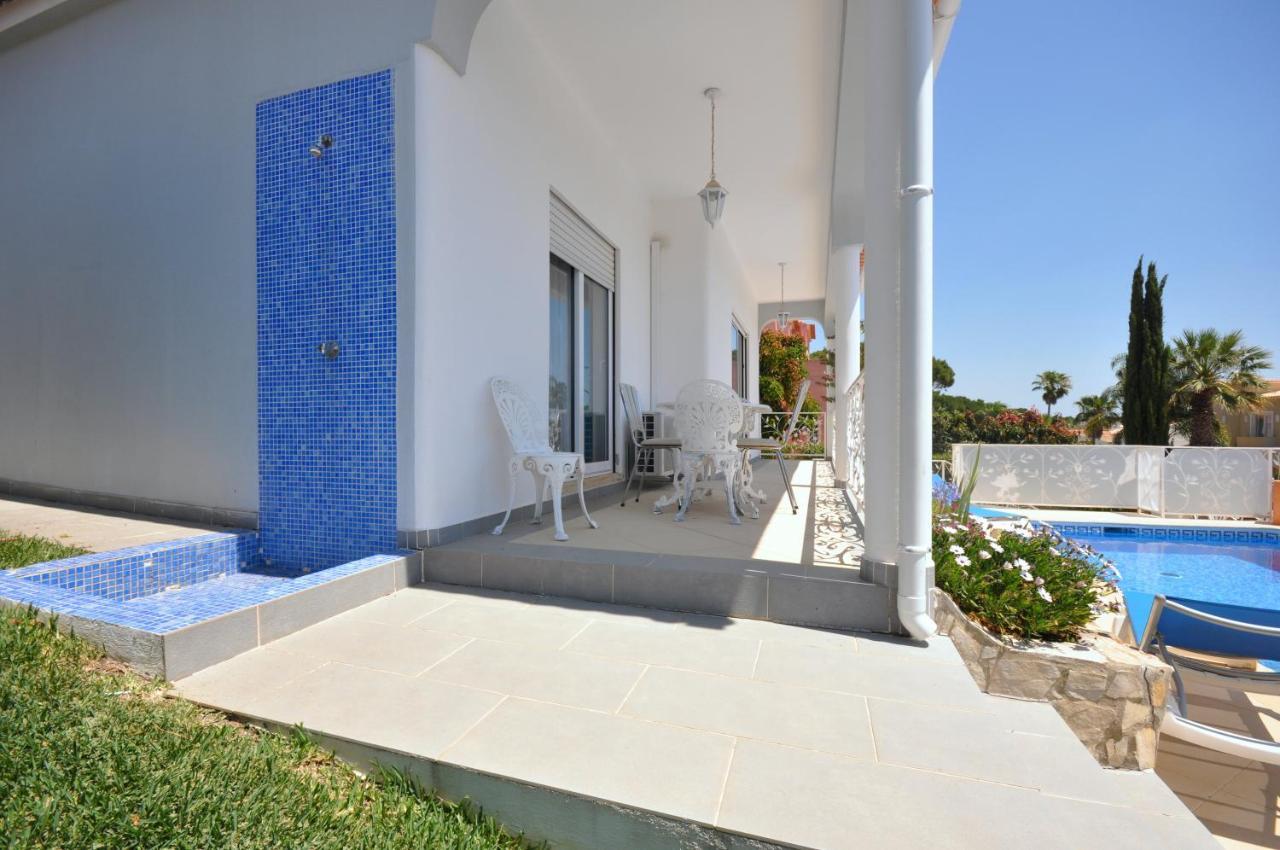 Well-Appointed Villa Is Situated In The Popular Resort Of Vilamoura Quarteira Luaran gambar